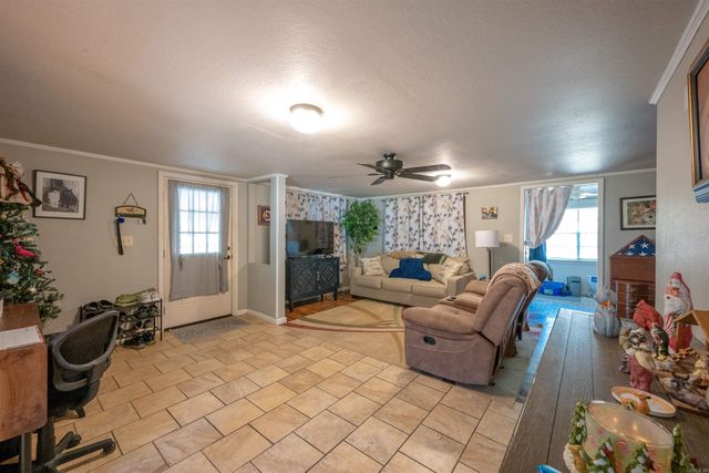 2920 Cave Creek Road, Batesville, AR 72501