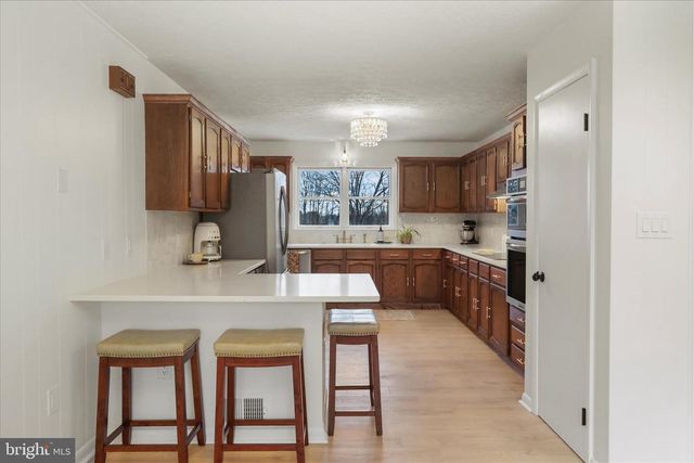 717 W LOCUST ST, Woodstock, VA 22664