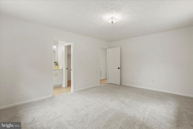 717 W LOCUST ST, Woodstock, VA 22664