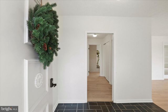 717 W LOCUST ST, Woodstock, VA 22664