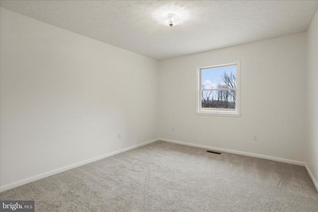 717 W LOCUST ST, Woodstock, VA 22664