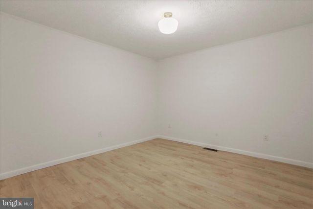 717 W LOCUST ST, Woodstock, VA 22664