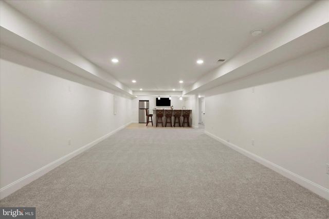 717 W LOCUST ST, Woodstock, VA 22664