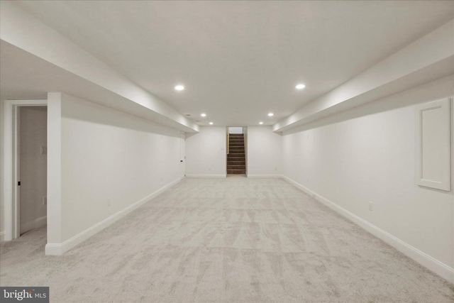 717 W LOCUST ST, Woodstock, VA 22664