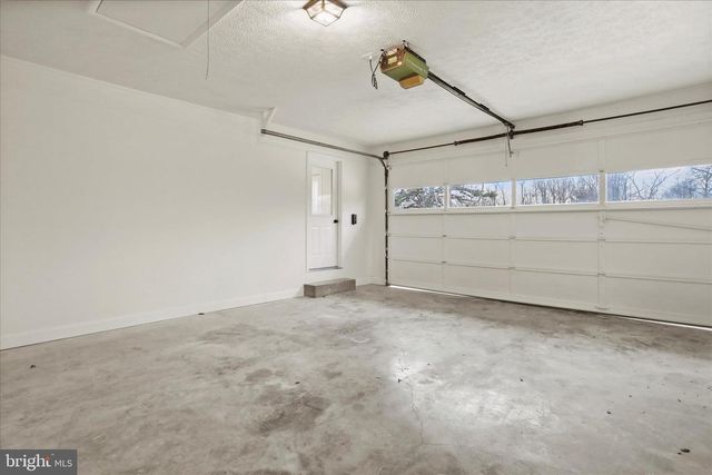 717 W LOCUST ST, Woodstock, VA 22664