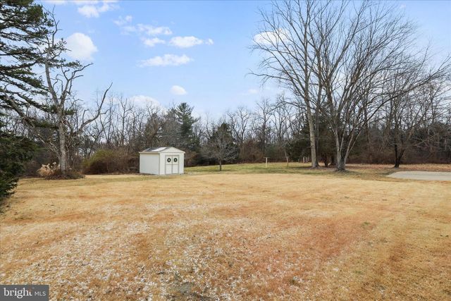 717 W LOCUST ST, Woodstock, VA 22664