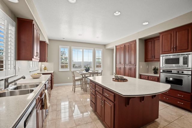 15 Monte Vista Way, South San Francisco, CA 94080