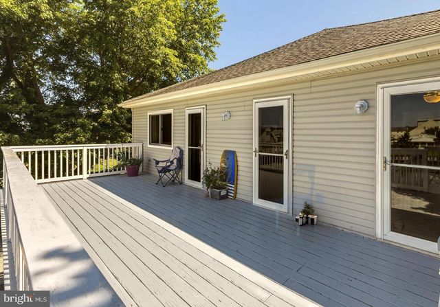 2 SPAR CT, Tuckerton, NJ 08087