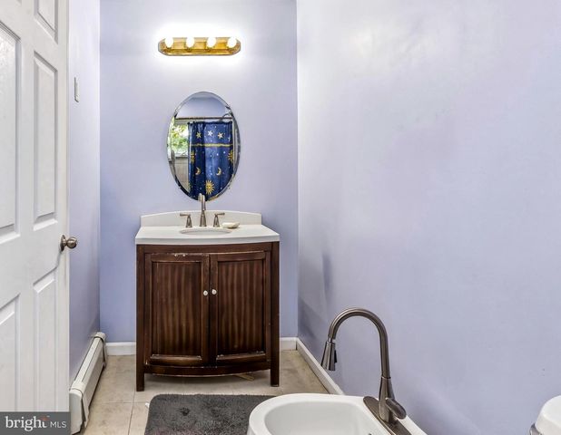 2 SPAR CT, Tuckerton, NJ 08087