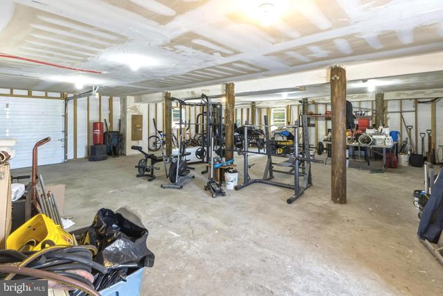2 SPAR CT, Tuckerton, NJ 08087