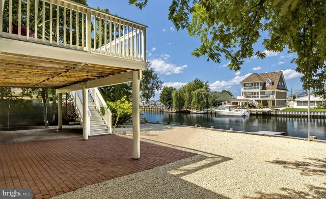 2 SPAR CT, Tuckerton, NJ 08087