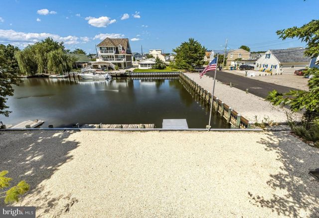 2 SPAR CT, Tuckerton, NJ 08087