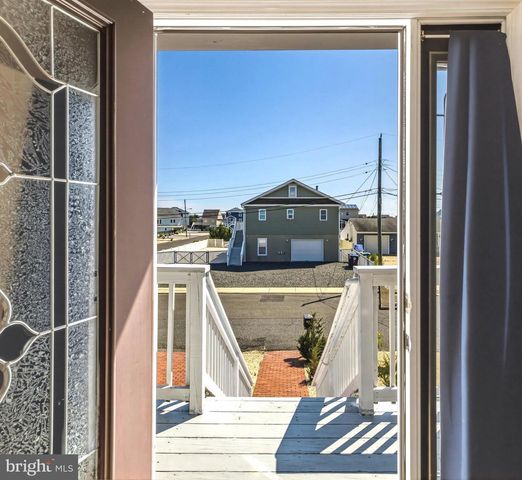 2 SPAR CT, Tuckerton, NJ 08087