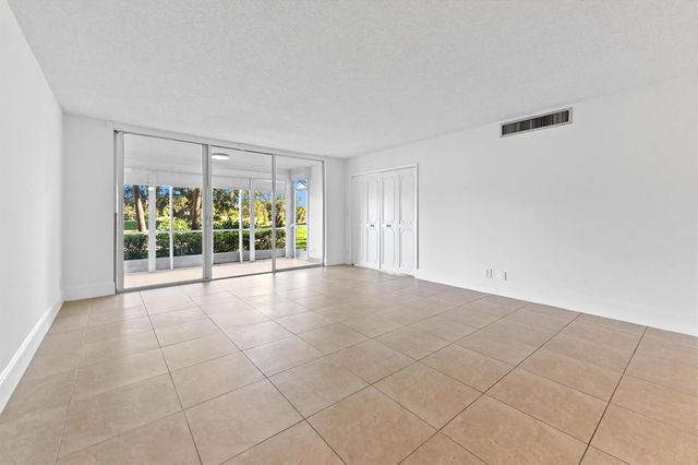 2851 S Palm Aire Drive 101, Pompano Beach, FL 33069