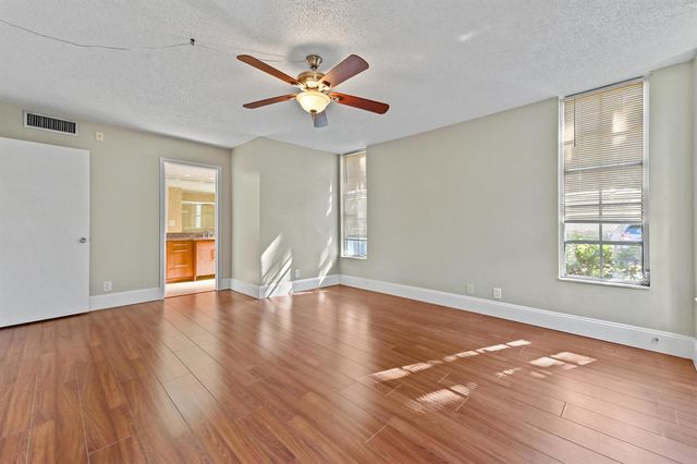 2851 S Palm Aire Drive 101, Pompano Beach, FL 33069