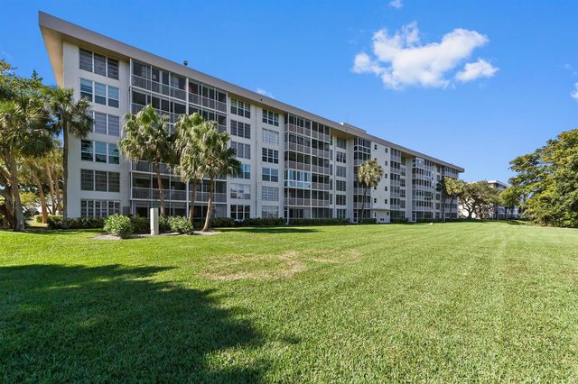 2851 S Palm Aire Drive 101, Pompano Beach, FL 33069