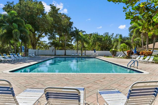 2851 S Palm Aire Drive 101, Pompano Beach, FL 33069