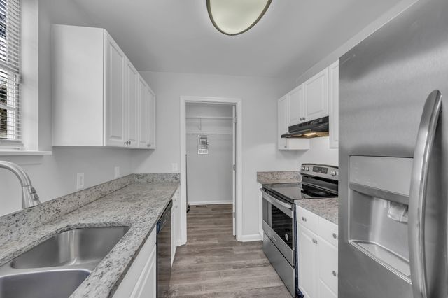 4140 Eastview Dr, Nashville, TN 37211