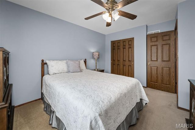 9803 Hilltop Drive, Sunset Hills, MO 63128