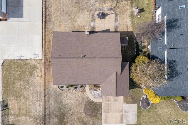 9803 Hilltop Drive, Sunset Hills, MO 63128