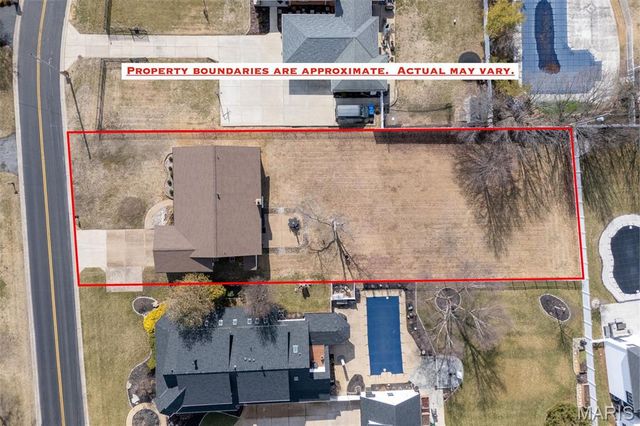 9803 Hilltop Drive, Sunset Hills, MO 63128