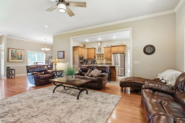 20 Rebecca West Rd, Fayetteville, TN 37334