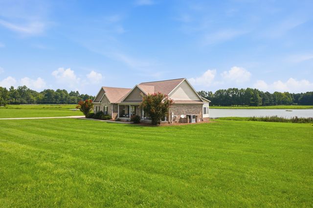 20 Rebecca West Rd, Fayetteville, TN 37334
