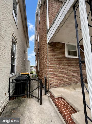 118 W SECOND ST, Waynesboro, PA 17268