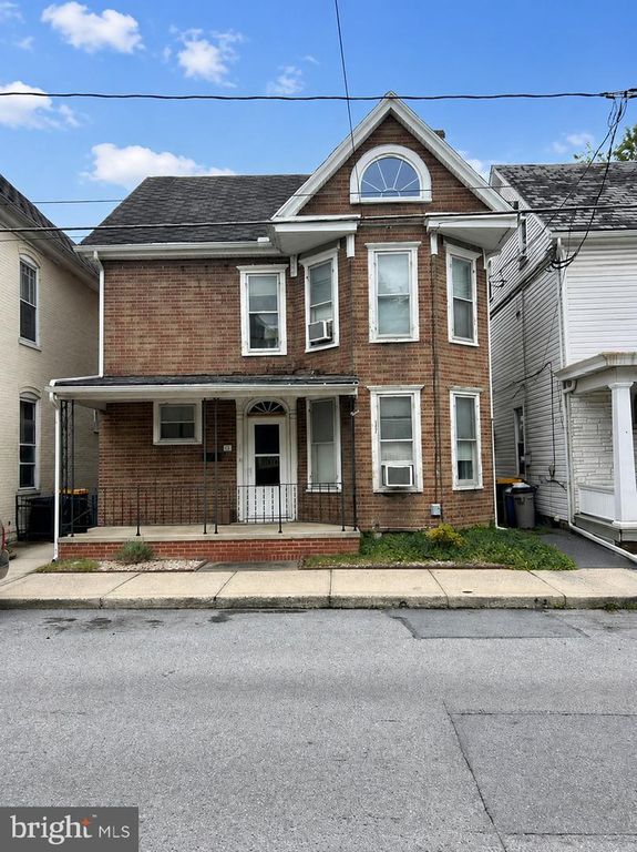 118 W SECOND ST, Waynesboro, PA 17268