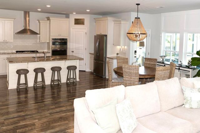 141 Calm Water Way, Summerville, SC 29486