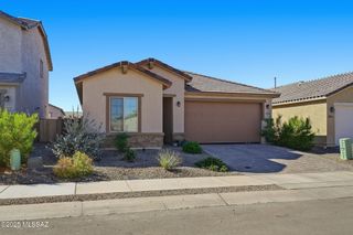 6630 E Via De Los Compas, Tucson, AZ 85756
