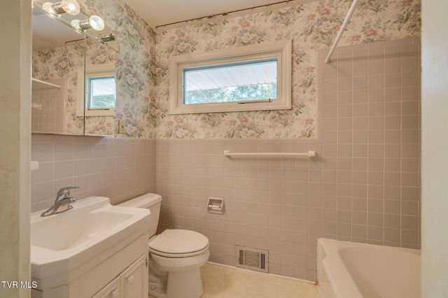 253 Indian Trail, Bristol, TN 37620