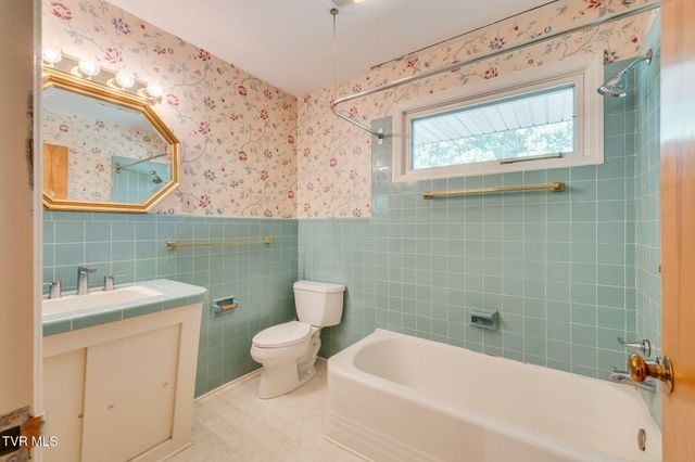 253 Indian Trail, Bristol, TN 37620