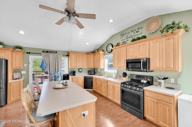 1145 Windward Avenue, Beachwood, NJ 08722