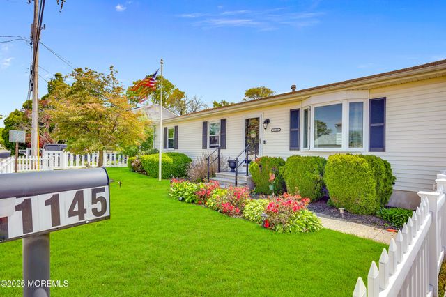 1145 Windward Avenue, Beachwood, NJ 08722