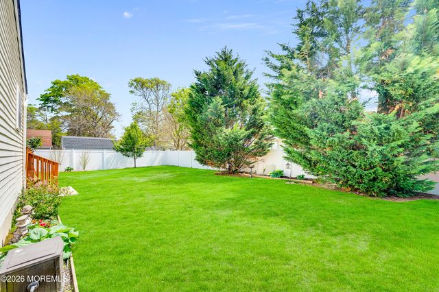 1145 Windward Avenue, Beachwood, NJ 08722