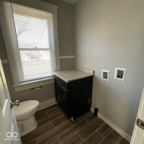 854 N Tacoma Avenue, Indianapolis, IN 46201