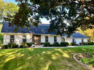 825 Baskins Place, Saginaw, MI 48638