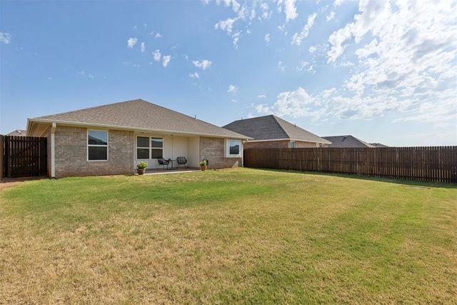 3404 NW 181 Street, Edmond, OK 73012