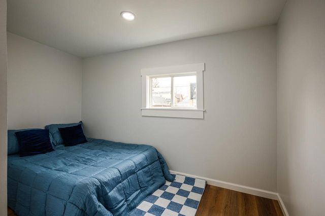 1618 Grand AVENUE, Racine, WI 53403