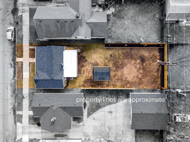 1618 Grand AVENUE, Racine, WI 53403