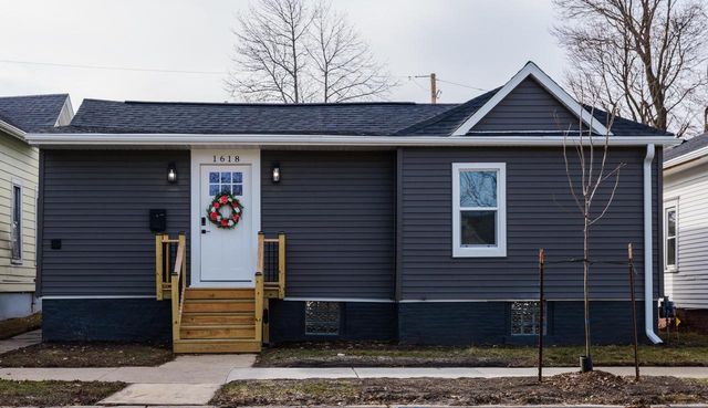 1618 Grand AVENUE, Racine, WI 53403