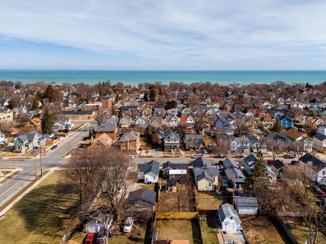 1618 Grand AVENUE, Racine, WI 53403