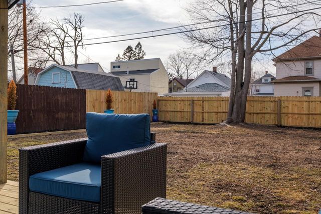 1618 Grand AVENUE, Racine, WI 53403