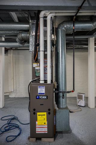 1618 Grand AVENUE, Racine, WI 53403