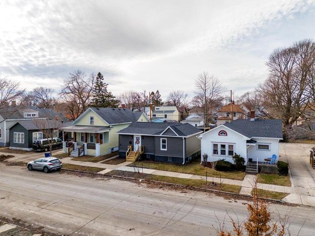 1618 Grand AVENUE, Racine, WI 53403