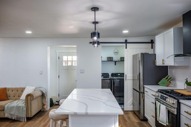 1618 Grand AVENUE, Racine, WI 53403