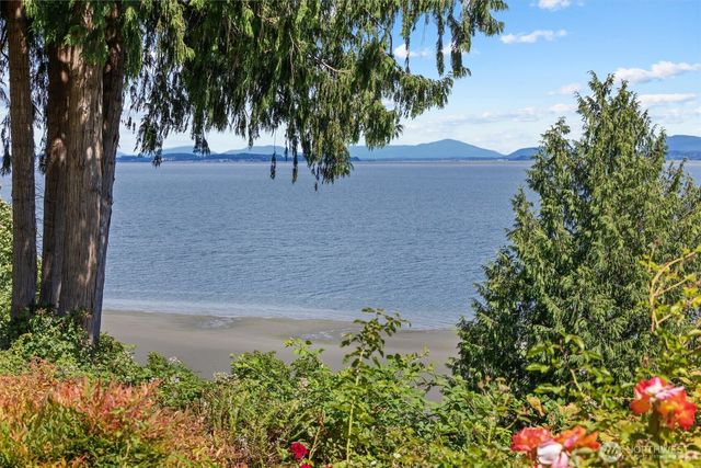 2475 Bretland Road, Camano Island, WA 98282