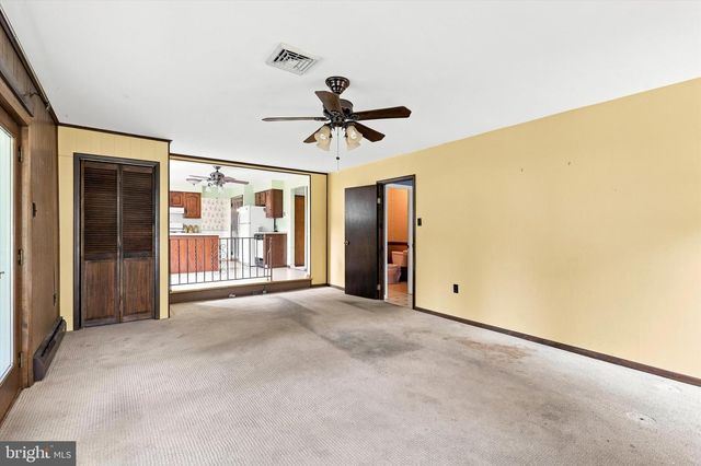 68 IROQUOIS AVE, Doylestown, PA 18901
