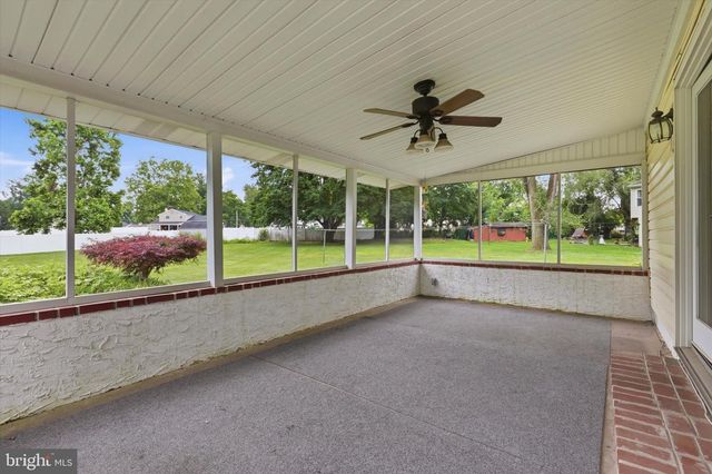 68 IROQUOIS AVE, Doylestown, PA 18901